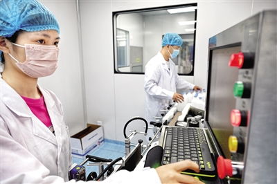 研制新型兽用生物制品，助力家畜动物疫病防控与生物技术开发服务创新